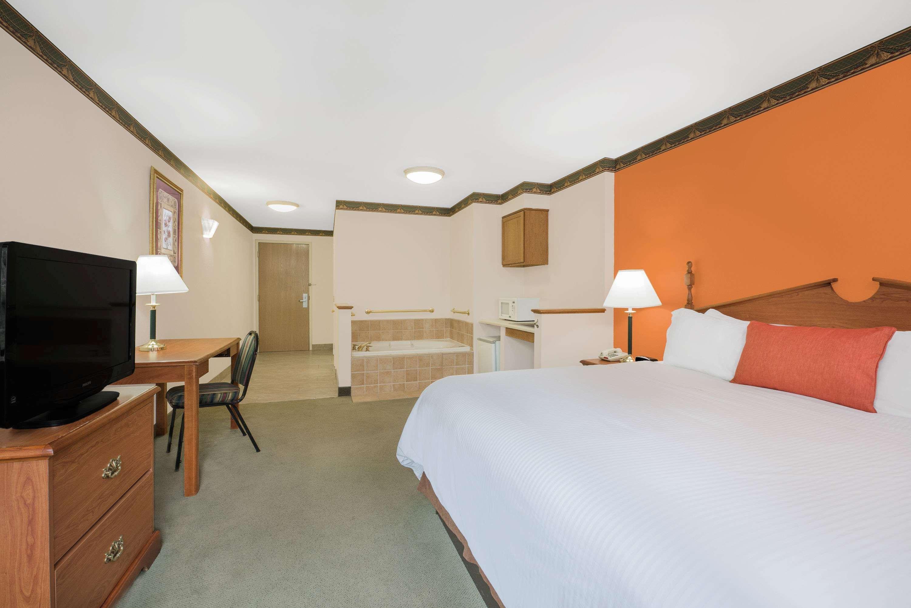 Hawthorn Suites By Wyndham Allentown-Fogelsville Exterior photo